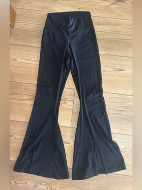 Offline by Aerie black flare leggings